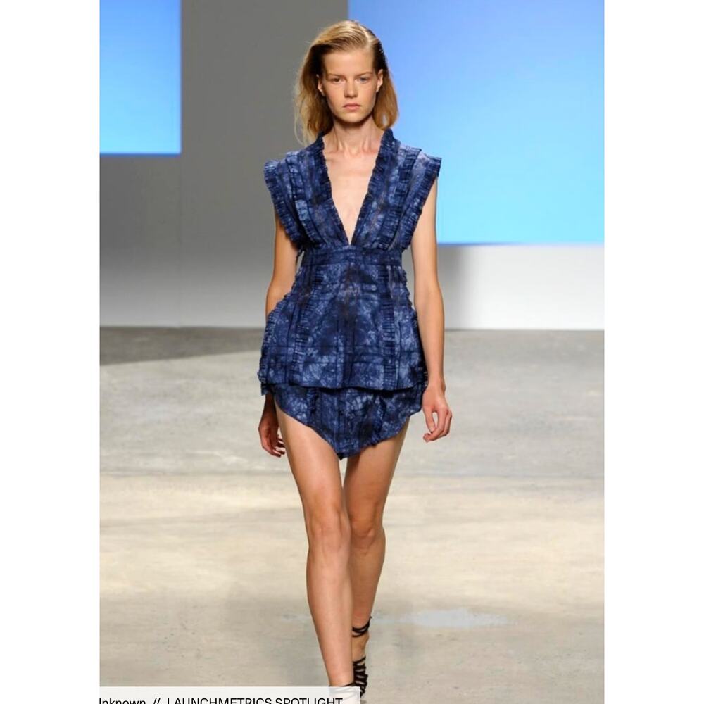 THAKOON Women's Indigo Tie-Dye Ruffle Top Size 8 Sleeveless Boho Designer $660